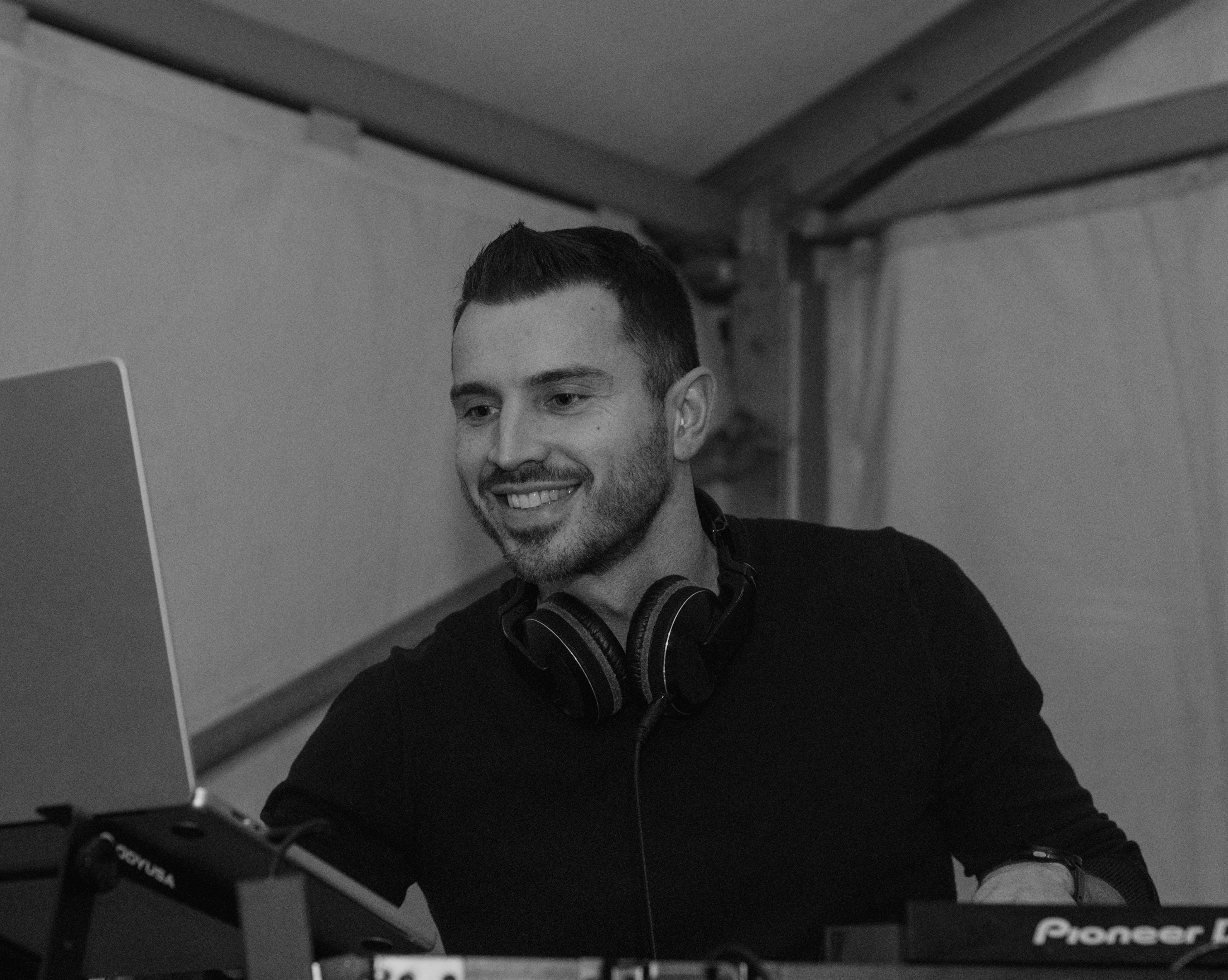 DJ Neal